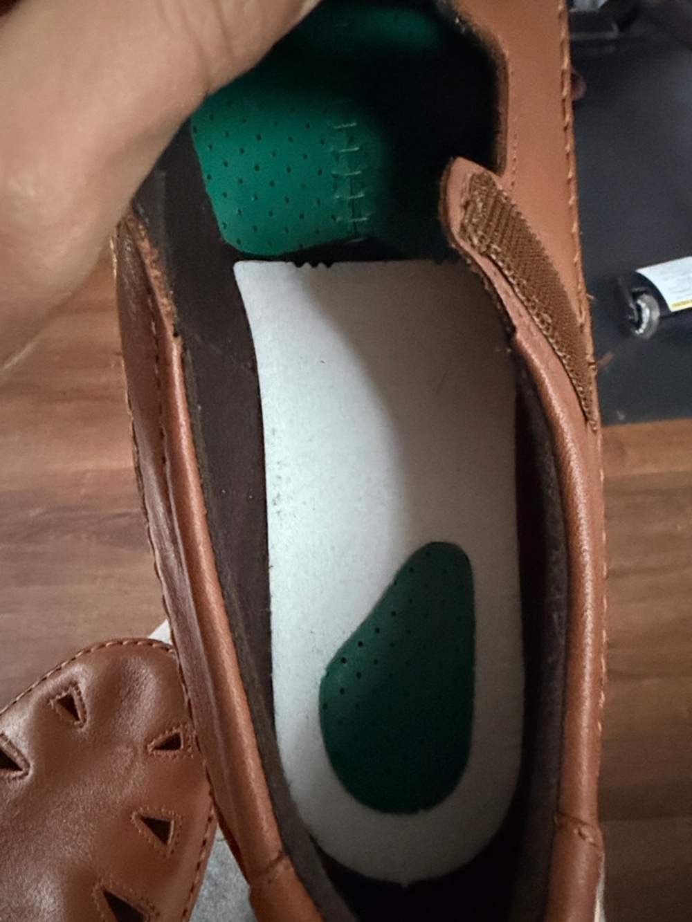 SAS ROAMER WALKING SHOES, T-Strap, Chestnut, 8 Medium - Picture 10 of 10
